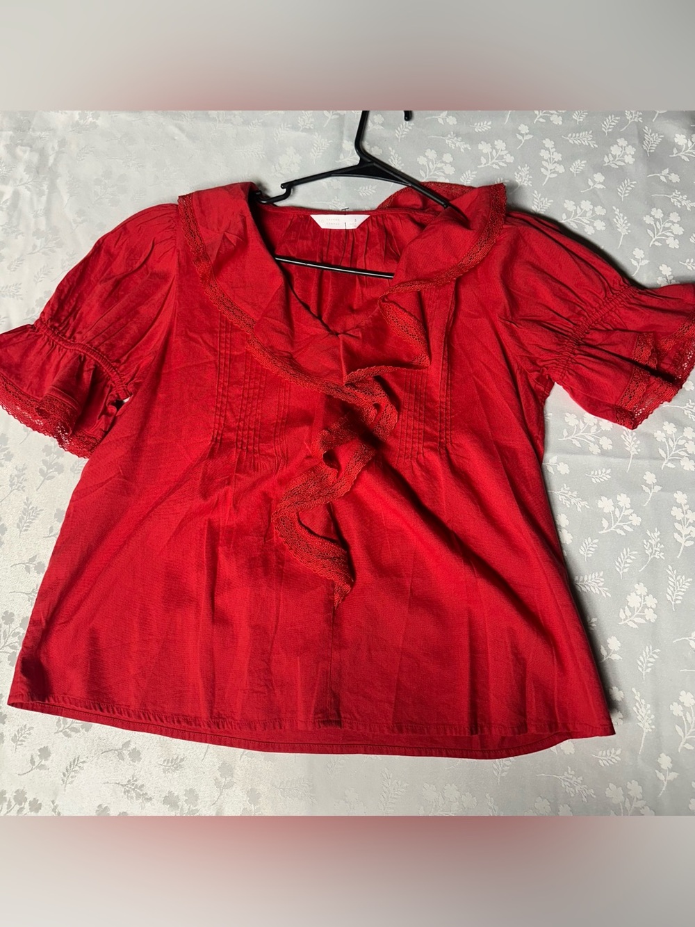 Red Ruffled Short-Sleeve Women's Top Small